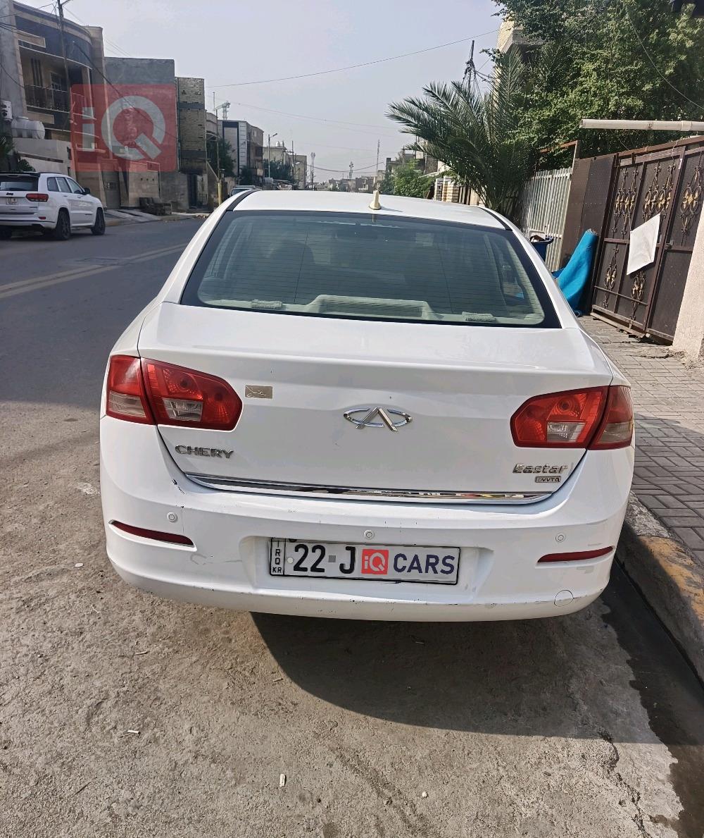 شيري إيستار